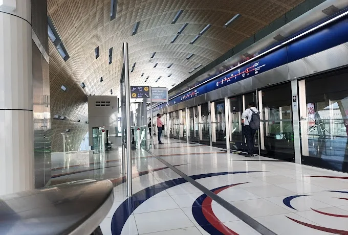 Salah Al Din Metro Station