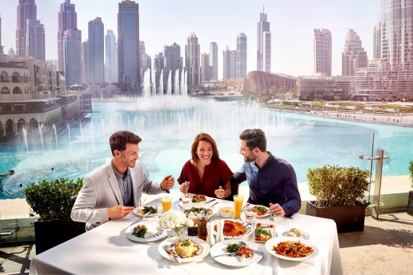 Exploring Dubai’s Food Scene: Renting a Car for a Culinary Journey with Royal Star Car Rental