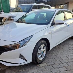 Hyundai Elantra 2023 car rental Dubai