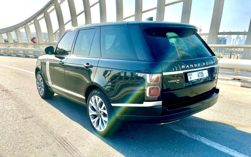 Luxury SUV Rental Range Rover Vogue 2020