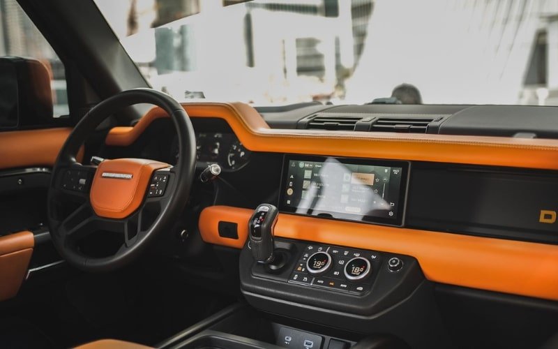 Rent Range Rover Defender 2020