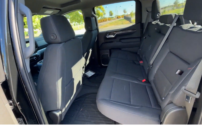 Rent GMC Sierra 2022