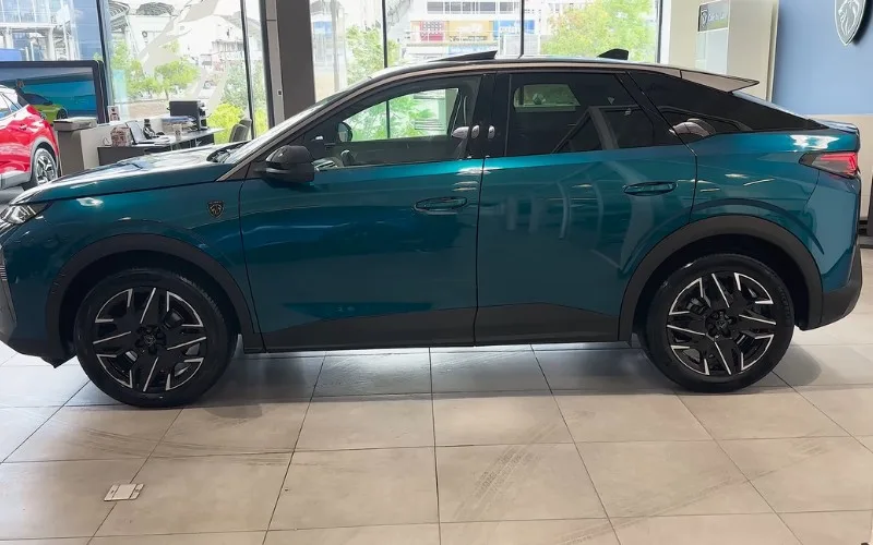 Affordable Peugeot 3008 2025 car rental