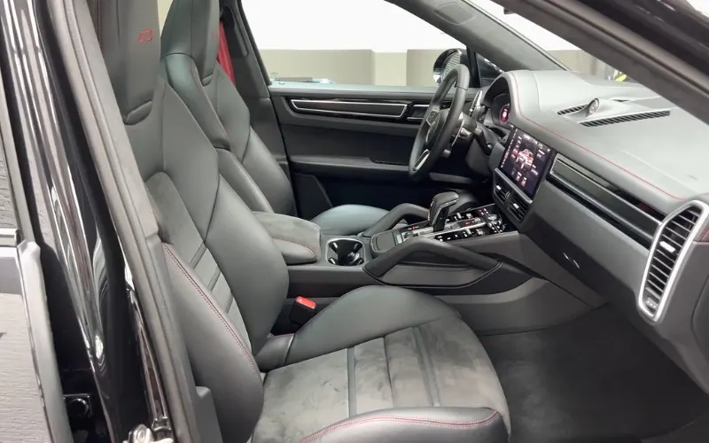 Affordable Porsche Cayenne GTS 2020 car rental