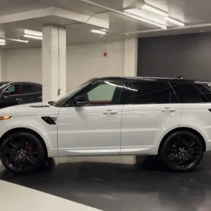Affordable Range Rover Sport SE 2022 car rental