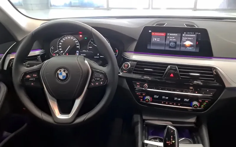 BMW 520i 2020 rent a car UAE