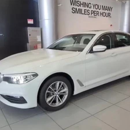 BMW 520i 2020 rent in Dubai