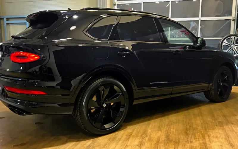 Bentley Bentayga 2023 V8