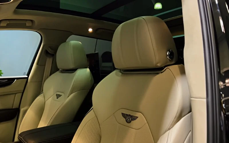 Bentley Bentayga 2023 self drive