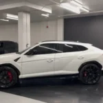 Book Lamborghini Urus 2020 online