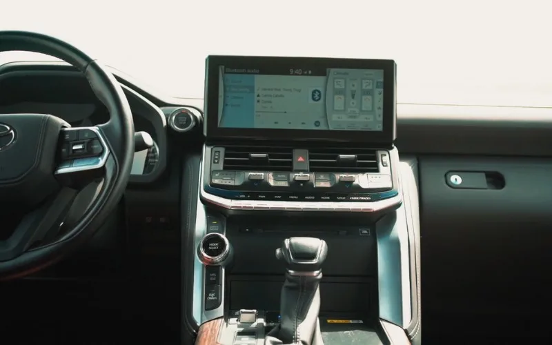 Cheap Toyota Land Cruiser VXR 2023 for rent Dubai