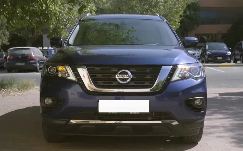 Economy Nissan Pathfinder 2018 car rental