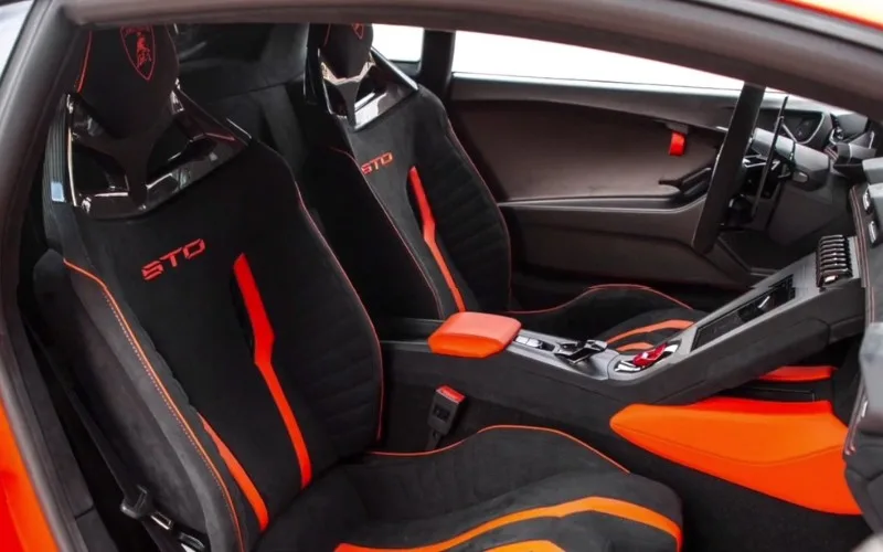 Exotic car rental Lamborghini Huracan STO 2022