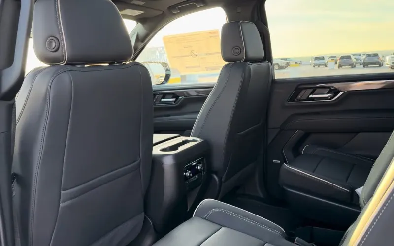 GMC 2025 Yukon Elevation rent