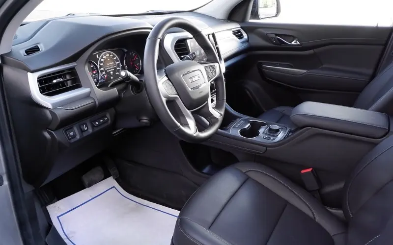 GMC Acadia 2023 rent near me