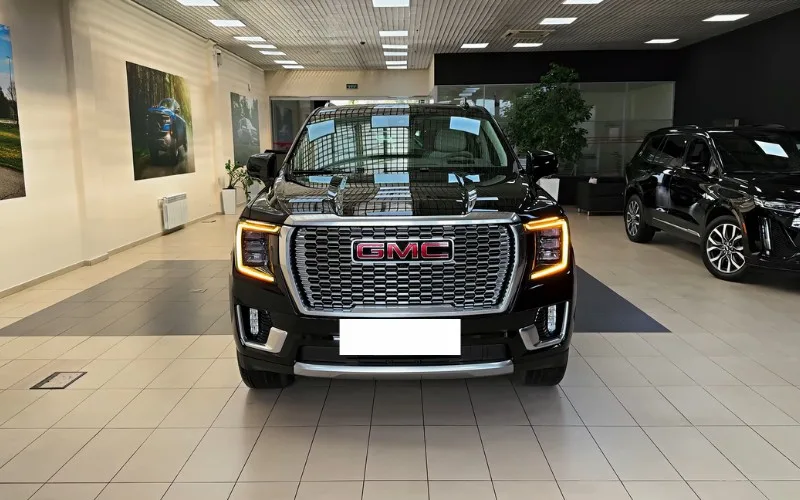 GMC Yukon Denali 2024 8‑seater rental