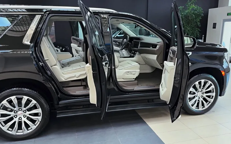 GMC Yukon Denali 2024 SUV hire price