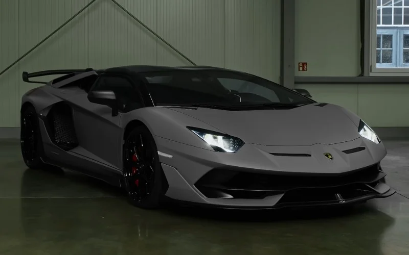 Hire Lamborghini Aventador SVJ 2022 UAE
