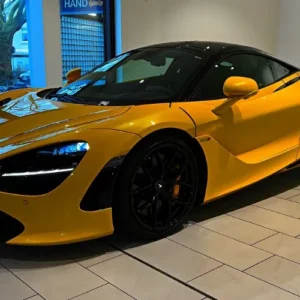 Hire McLaren 720S UAE