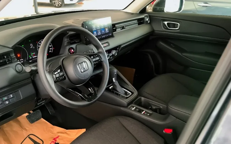 Honda HR-V 2022 SUV rental Dubai