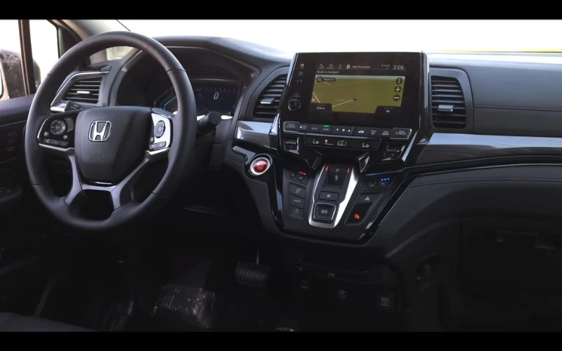 Honda Odyssey 2022 monthly rental Dubai