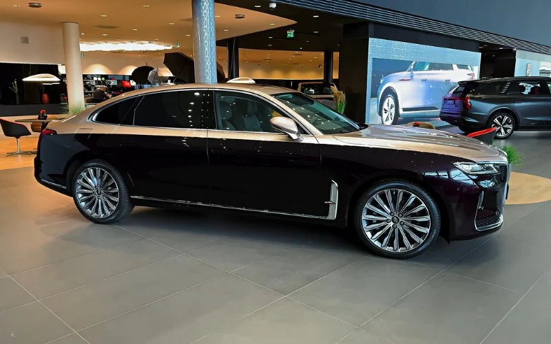 Hongqi H9 2023 hire for events