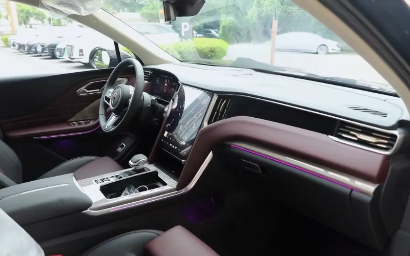 Hongqi HS7 2024 daily rental