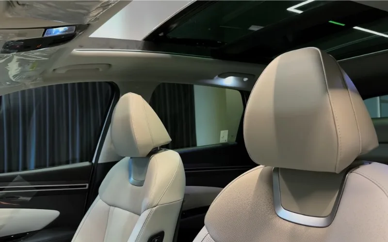 Hyundai Tucson 2022 SUV for rent