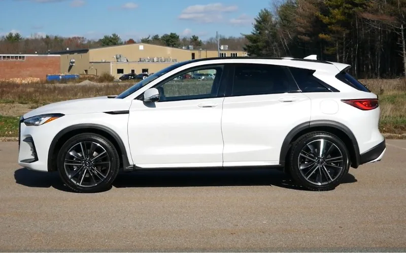 Infiniti QX50 2024 business class SUV hire