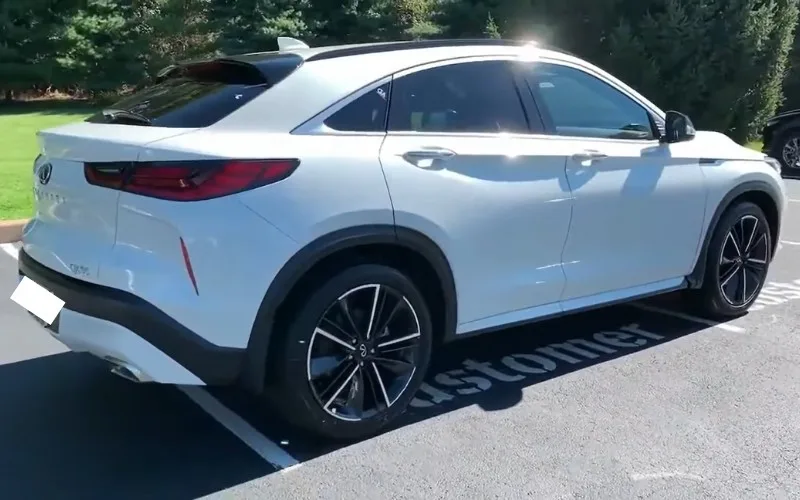 Infiniti QX55 2023 daily rental