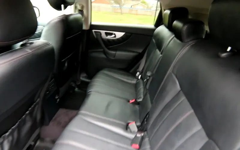 Infiniti QX70 2018 rent without deposit