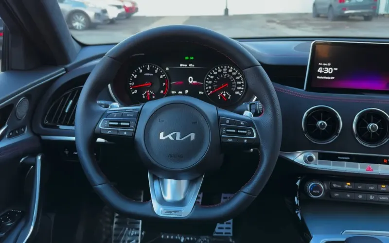 Kia Stinger 2021 for road trips