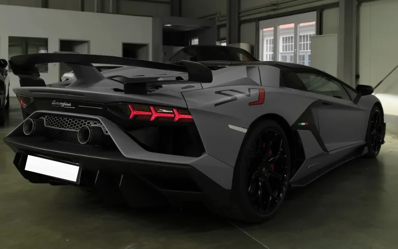 Lamborghini SVJ 2022 Dubai driving experience