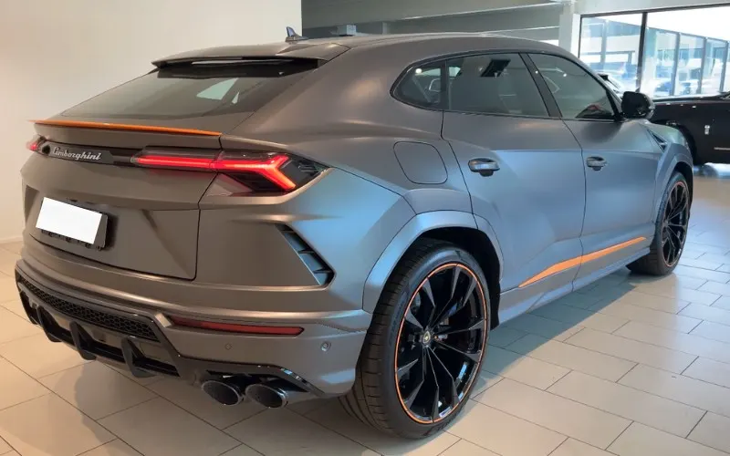 Lamborghini Urus 2023 special edition hire