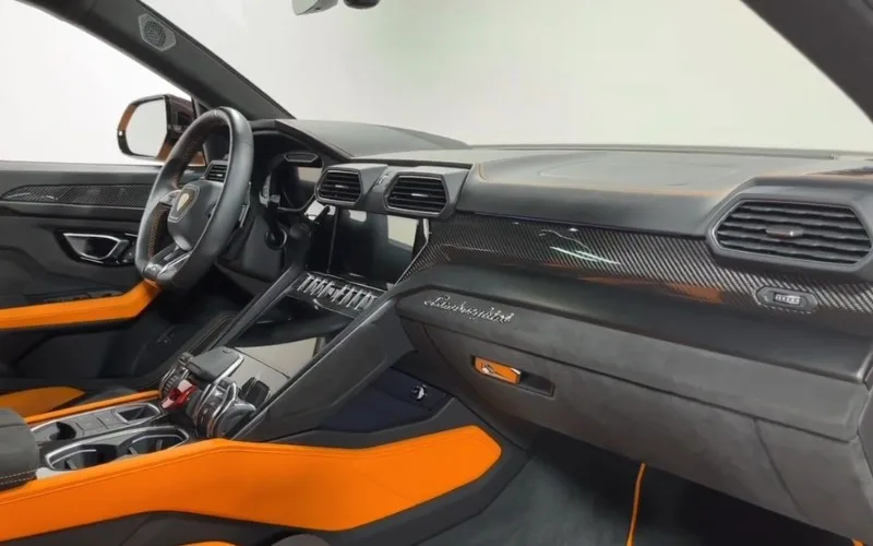 Lamborghini Urus Graphite Capsule 2022 without deposit