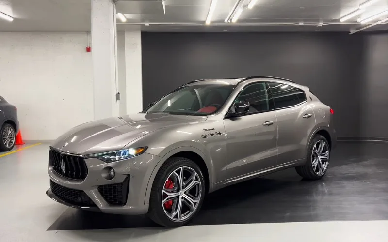 Maserati Levante S 2022 chauffeur service