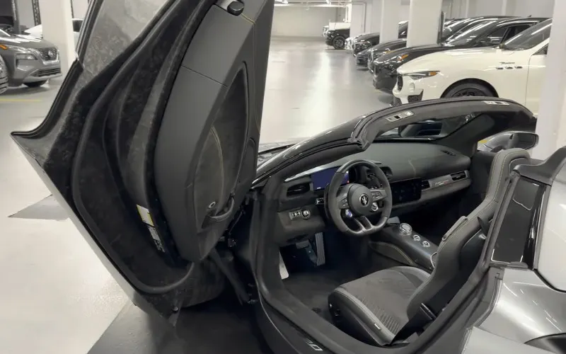 Maserati MC20 2023 hire UAE