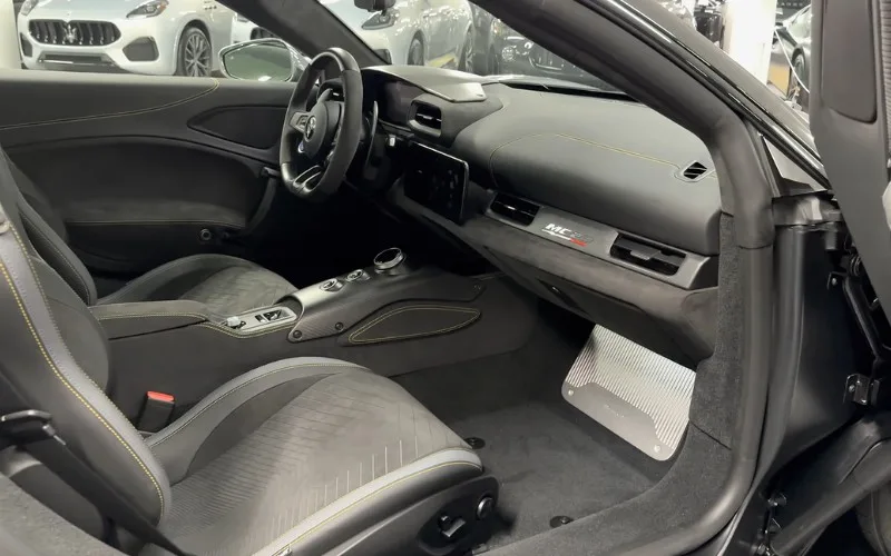 Maserati MC20 2023 monthly rental