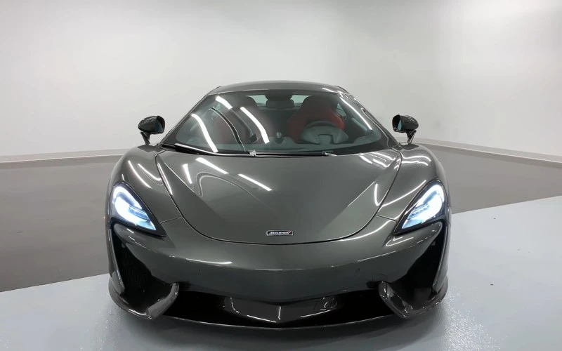 McLaren 570S Spyder 2019 rental