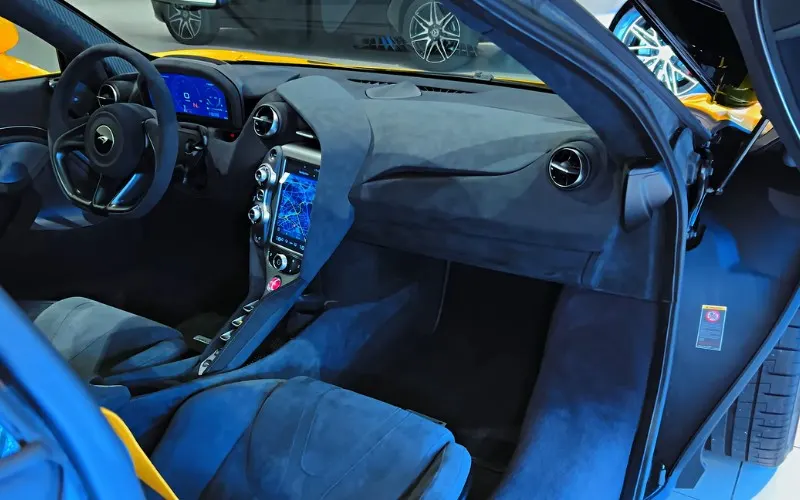 McLaren 720S hire Dubai price