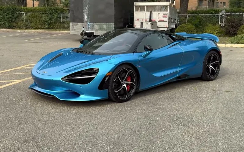 McLaren 750S Spider convertible rental Dubai