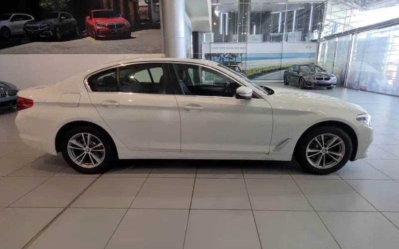 Monthly BMW 520i 2020 rental Dubai