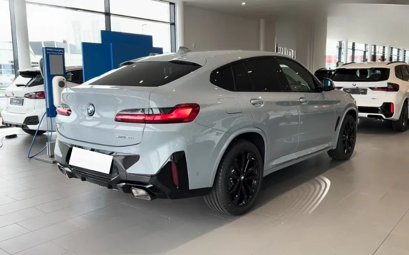 Monthly BMW X4 2022 rental Dubai