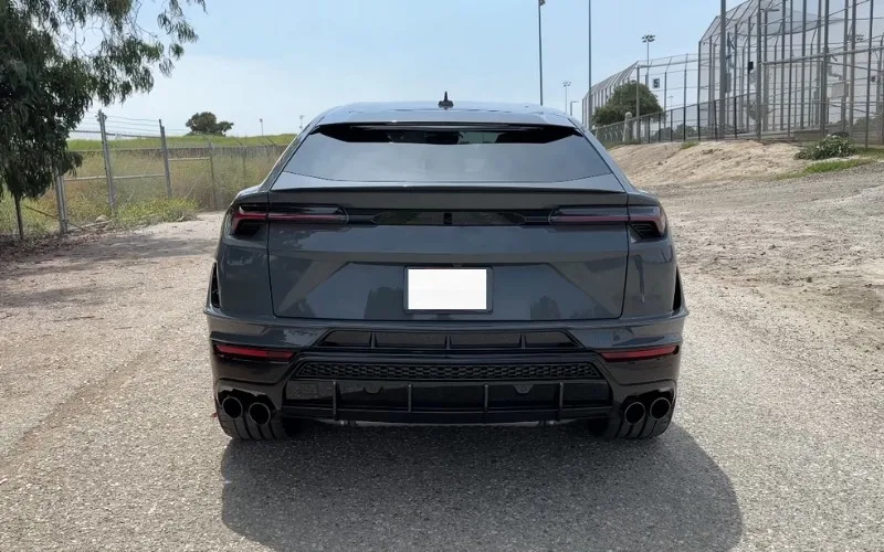 Monthly Lamborghini Urus S 2023 rental