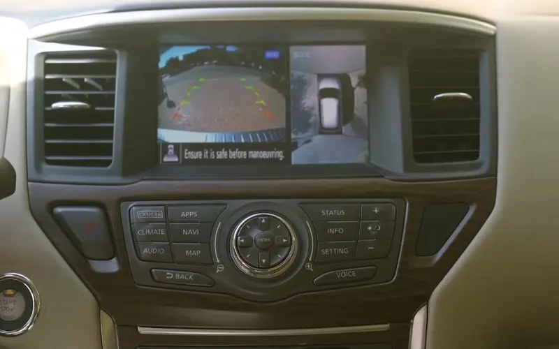 Nissan Pathfinder 2018 for rent UAE