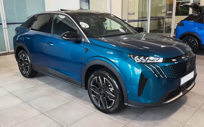 Peugeot 3008 2025 weekend rental Dubai