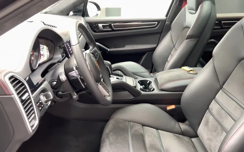 Porsche Cayenne GTS 2020 hire Dubai price