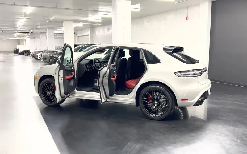 Porsche Macan 2022 daily rental UAE