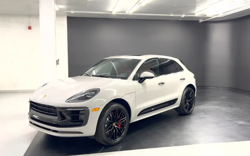 Porsche Macan 2022 hire Dubai price