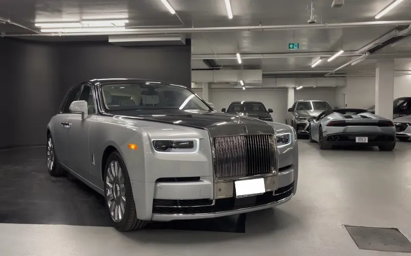 Premium Rolls Royce Phantom 2021 rental Dubai